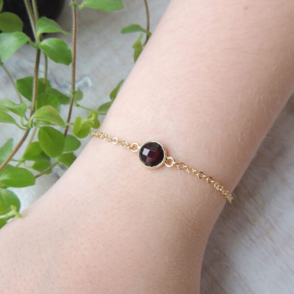 Bracelet doré à l'or fin pierre naturelle Grenat Cecily