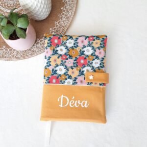 Protège carnet de santé personnalisé motif floral vert