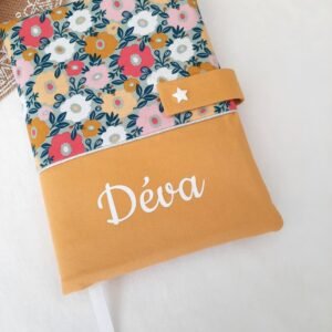 Protège carnet de santé personnalisé motif floral vert