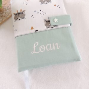 Protège carnet de santé personnalisé motif raton laveur